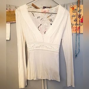 🍬Candies! Ladies Sm. Long-sleeved, lightweight, beautiful shirt.